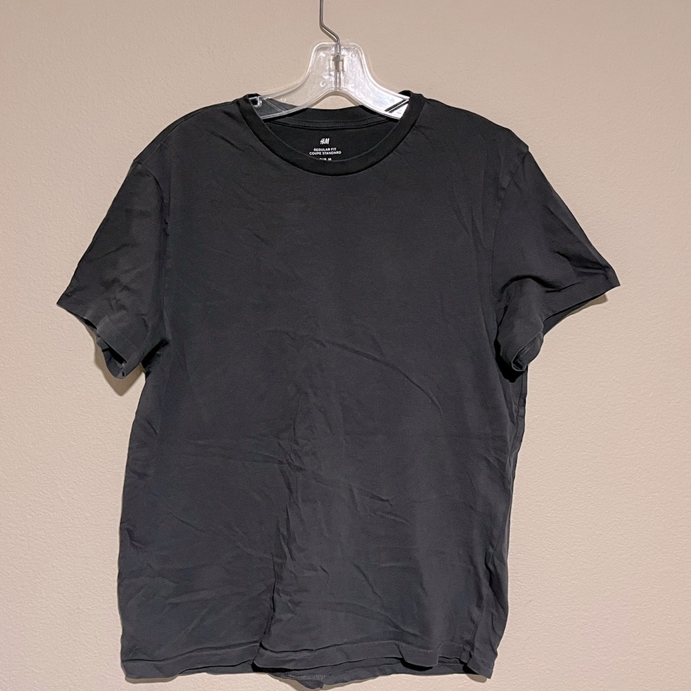 H&M Men’s Grey T shirt